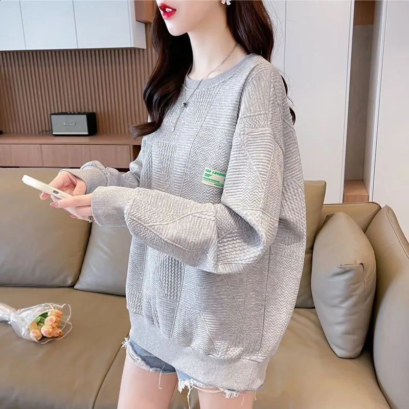 Spring and Autumn Fashion Korean Edition Solid Waffle Round Neck Loose Versatile Simple Slim Womens Long Sleeve Sweater 250206