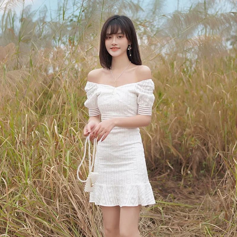 V2220 Women's summer 2023 new style temperament slim French fairy super fairy forest summer square collar skirt