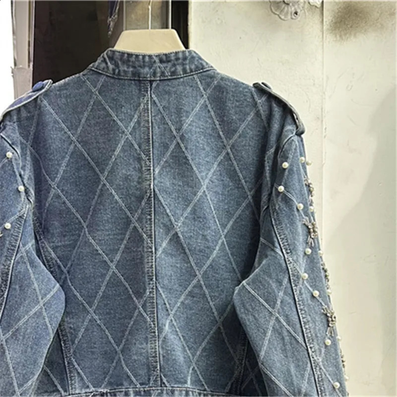 Korean Stand Collar Denim Jacket Women Beading Diamonds Cow Outerwear Spring Autumn Slim Short Big Pocket Jeans Jacket Female 250121