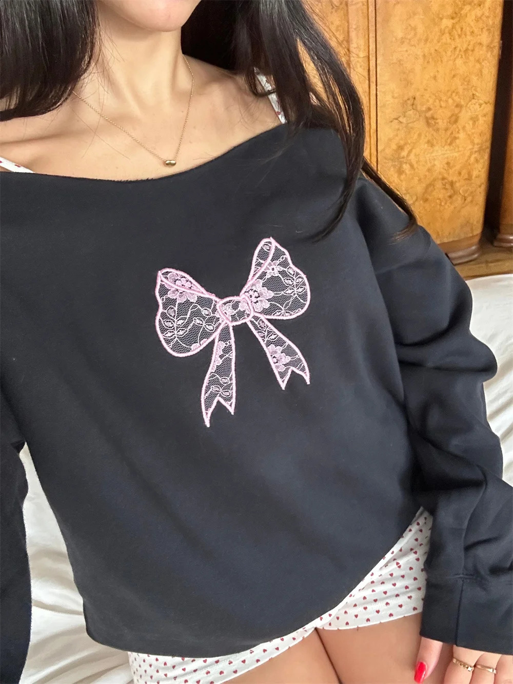 Women Coquette y2k Clothes Off Shoulder Sweatshirts Bow Print Loose Long Sleeve Pullovers Crewneck Kawaii Tops Streetwear 250121