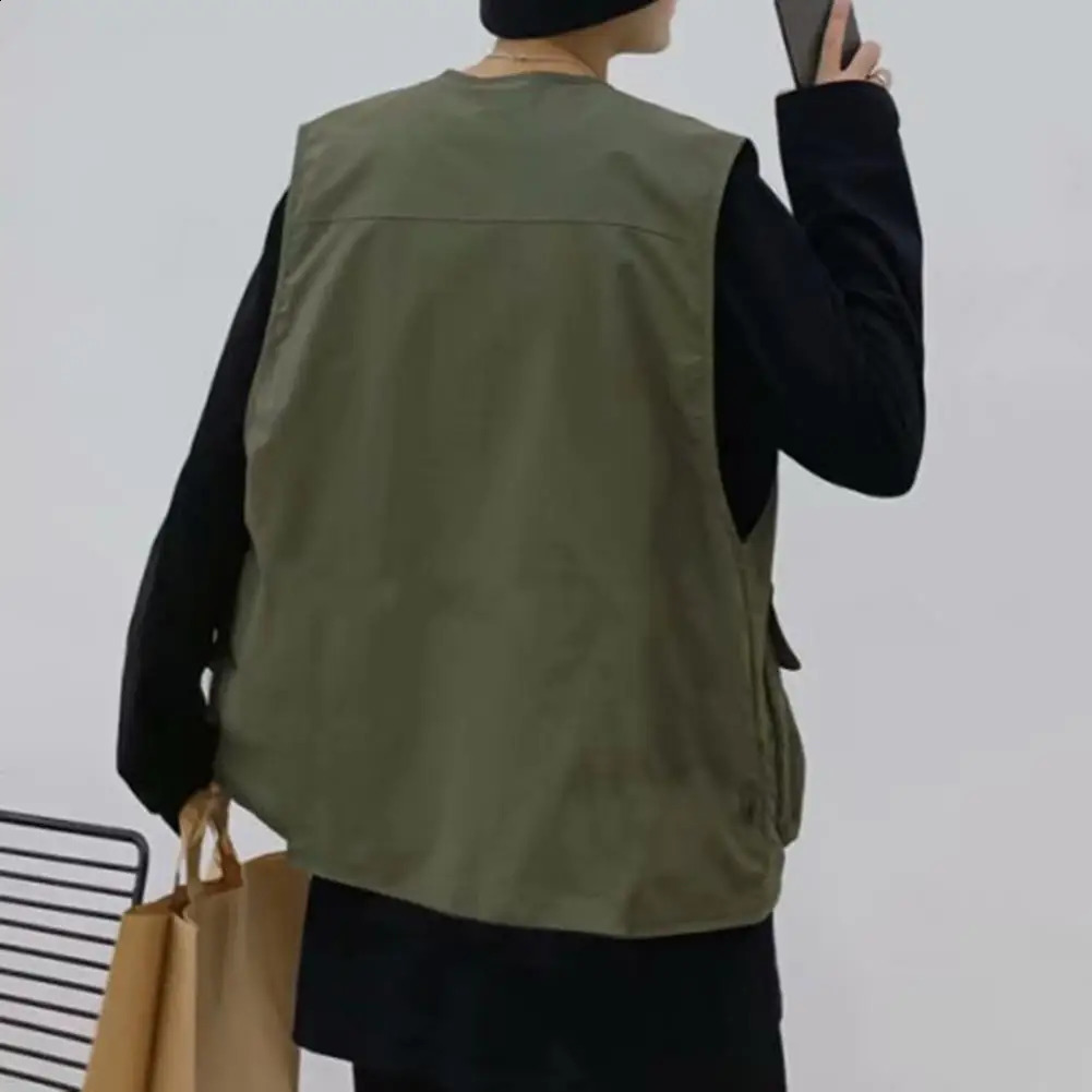 Men Cargo Vest Coat Solid Color Multi Pockets Zipper Buckle Placket Waistcoat V-neck Sleeveless Men Outerwear Mens Clothing 250206
