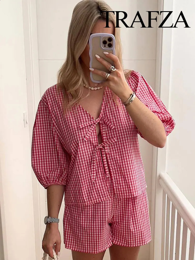 TRAFZA Summer Womens 3-color Plaid Knotted Top 2-piece Set Casual V-neck Short Top Elastic Waist Womens Loose Street Shorts 250121