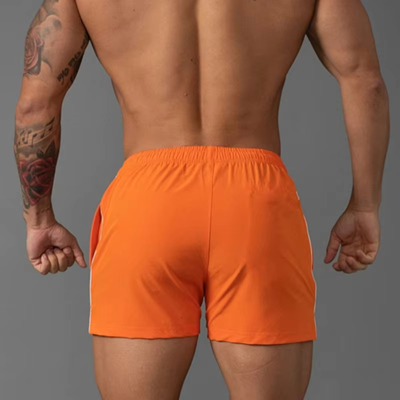 2024 New Summer Men Sports Outdoor Shorts Breathable Leisure Fitness short pants Men sweatpants Running Woven loose beach shorts