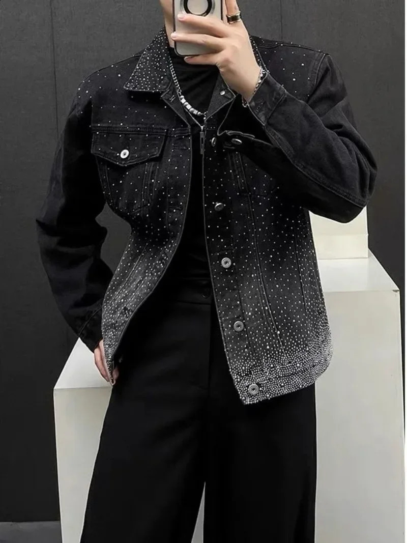 Mens Single-breasted Star-studded Diamond Denim Jacket Turn Down Collar Long Sleeves Versatile Loose Cowboy Jackets Tops 250206