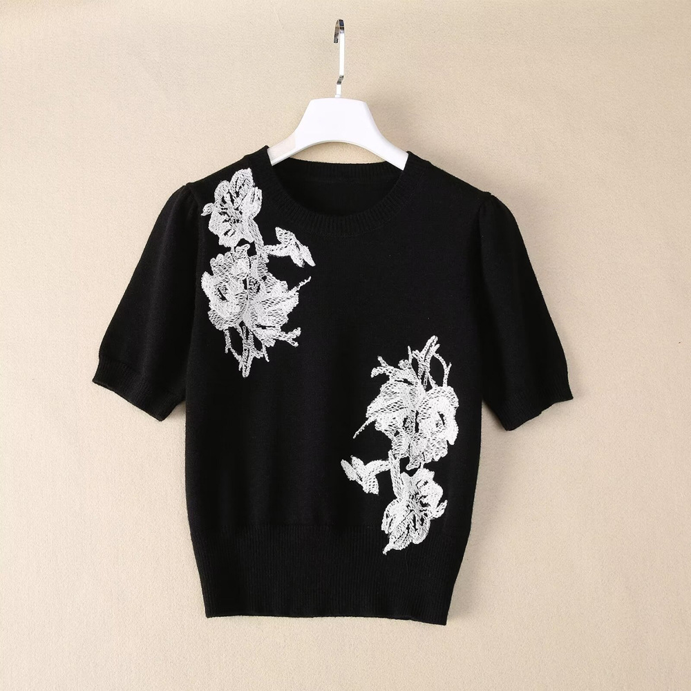 OC4135N8 Summer and Spring Daily Commuting Wool Knitted Sweater Round Neck Short Sleeve + Multicolored Mesh Embroidered Pattern Half Skirt Set Two Pie