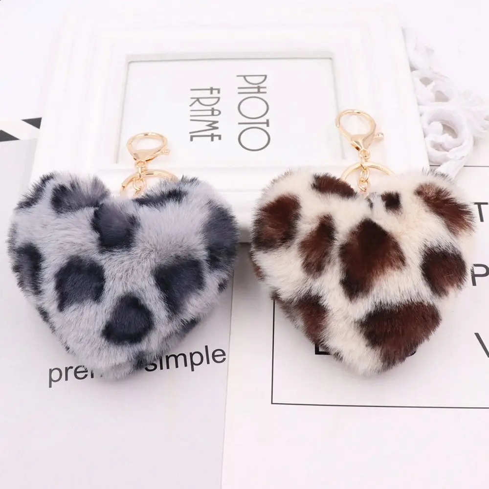 Fashion Multicolor Leopard Pattern Plush Fluffy Peach Heart Shape Pendant Keychain Cute Cartoon Key Chains Car Keyring 250107
