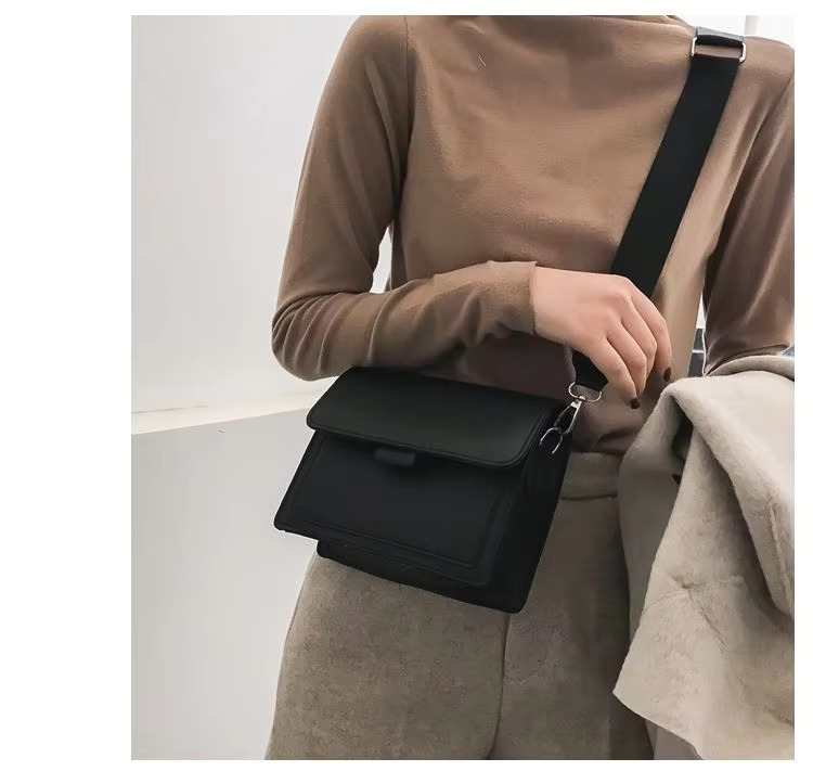 Classic Designer PU Leather Crossbody For Women Travel Handle Handbag Fashion Shoulder Messenger Ladies Small Flap Bag PU Cartoon