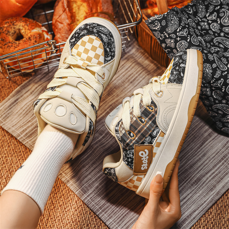Men Women Casual Shoes Couple Style Fashion Versatile Youth Skateboard Shoes Triple Beige Free shipping