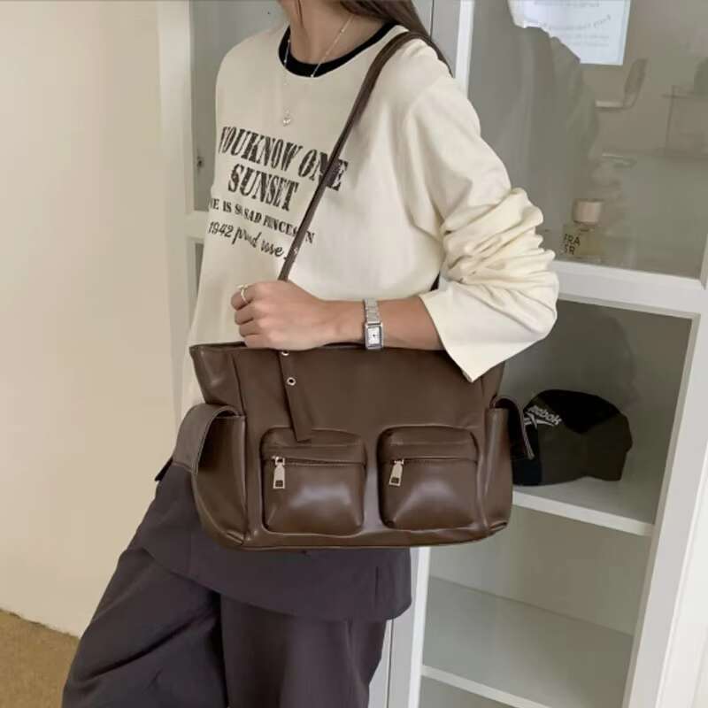 New Multi Pocket Motorcycle Fashion Women's Versatile Sier Crossbody Shoulder Bag