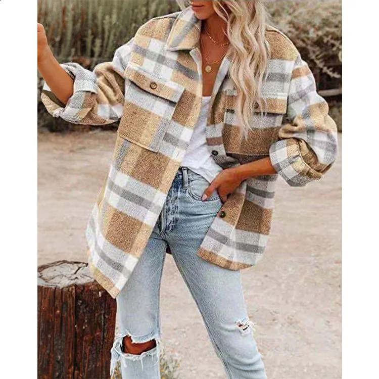 Womens Long Sleeved Lapel Loose Plaid Thick Woolen Coat 250109Z