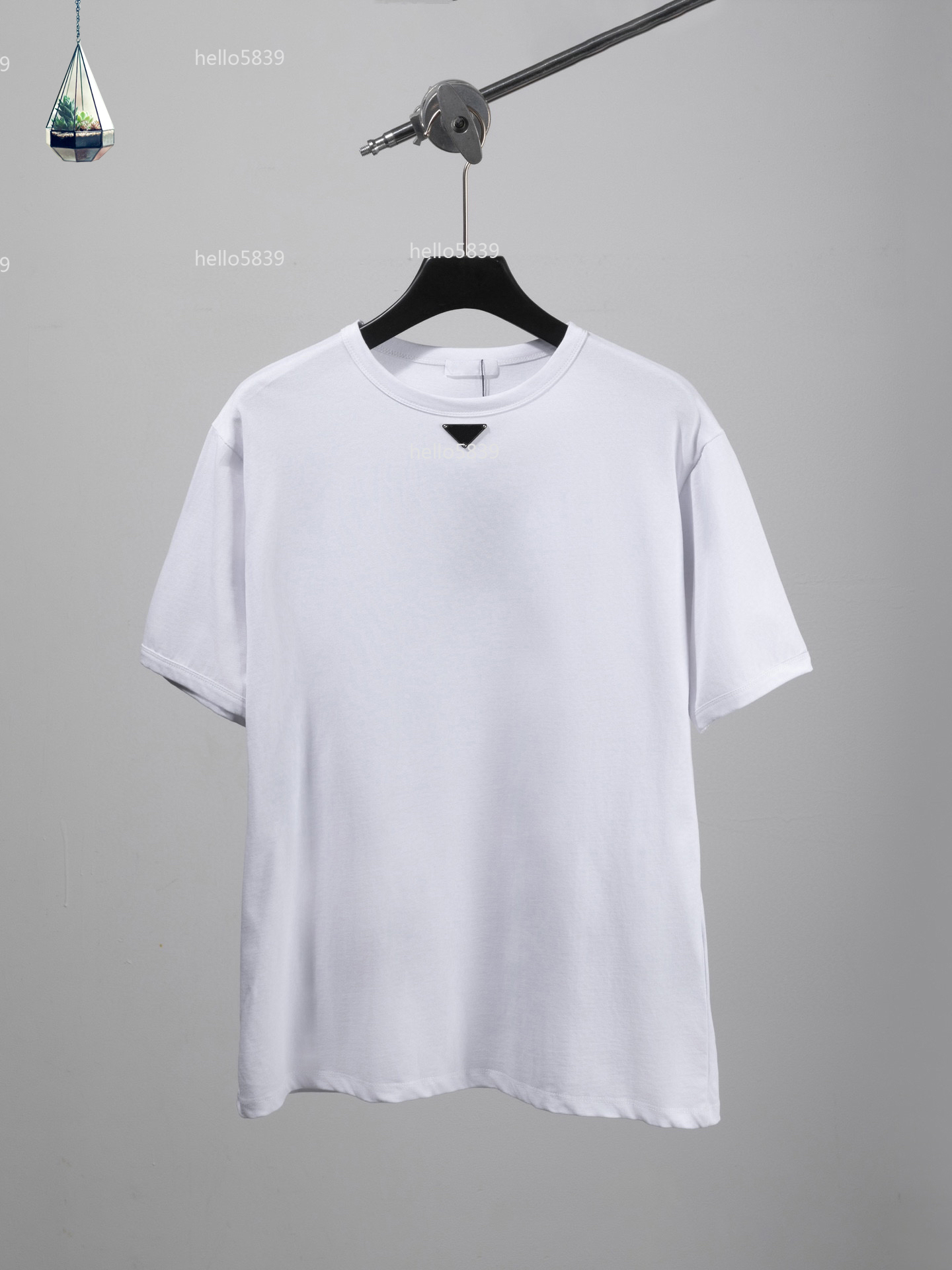 2025 Tees Mens Designers T Shirt Man Womens tshirts With Letters Print Short Sleeves Summer Shirts Men Loose Tees Asian size S-XXXL b179