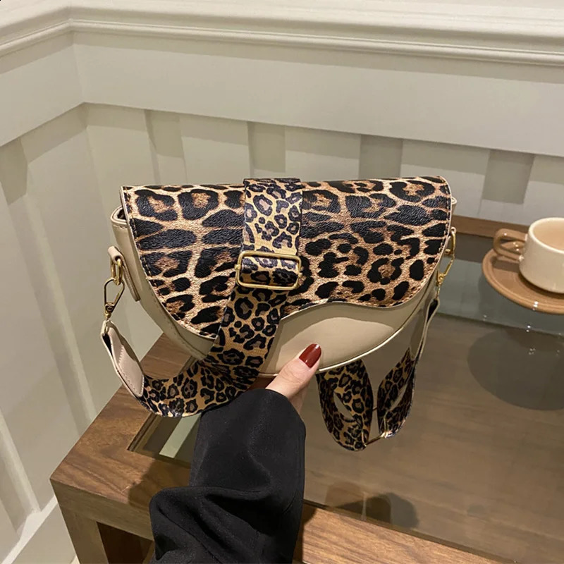 Wide Strap Leopard Print Crossbody Bags For Women Fashion Shoulder Bag For Daily Used Versatile Ladies Handbags 250206