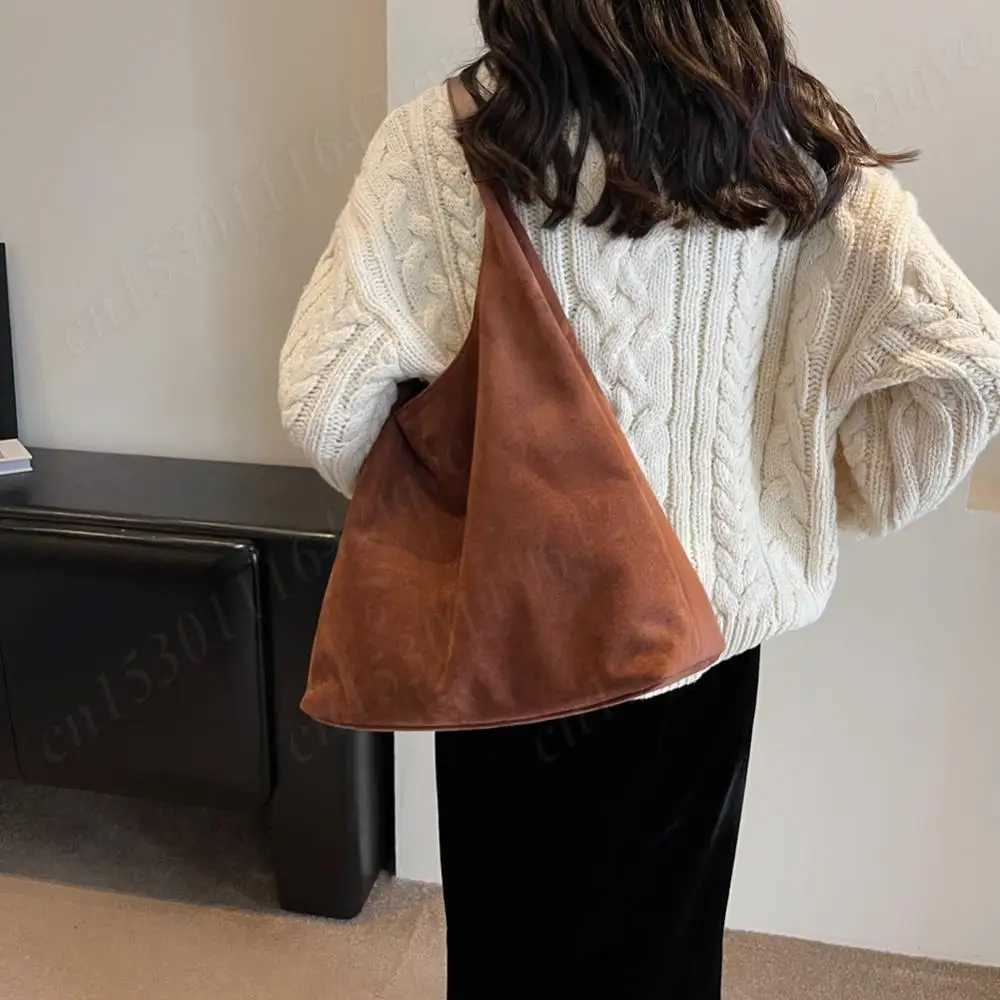 Vintage Wens Bag Suede Shoder Bag Simple Tote Handbag Large Capaci Slish Cmuting Bag Solid Color Hasp Closure Handbag Z250318