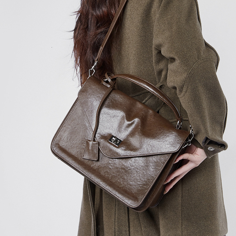 Bag Advanced Casual Mailman 2024 New Handbag For Women, Large Capacity, Fashionable And Simple Single Shoulder Crossbody Bag
