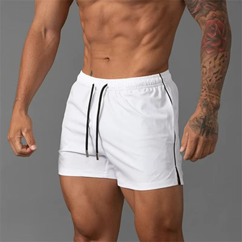 2024 New Summer Men Sports Outdoor Shorts Breathable Leisure Fitness short pants Men sweatpants Running Woven loose beach shorts