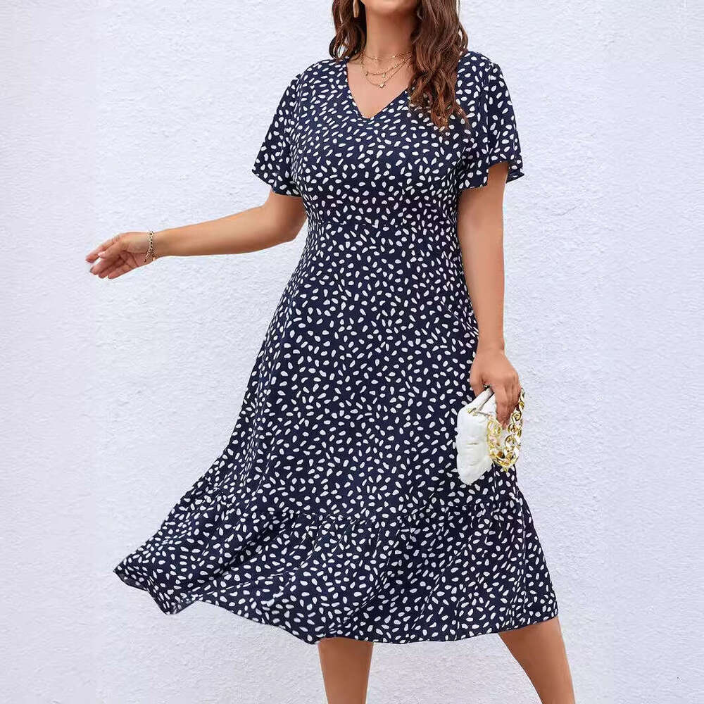 Large size women's summer vintage V-neck European and American elegant socialite short sleeved dress 2025 new casual versatile fashion clothing