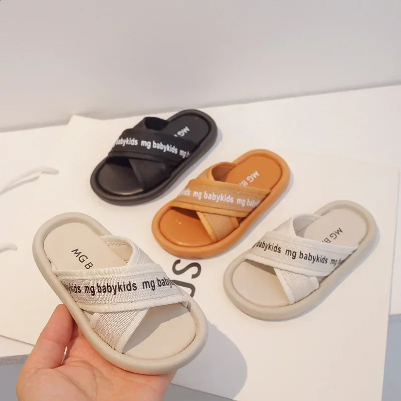 Summer Fashion Kids Versatile Girls Slippers Flat Casual Children Cross Soft Korean Style Beach Shoes for Boys Open-toe 250206