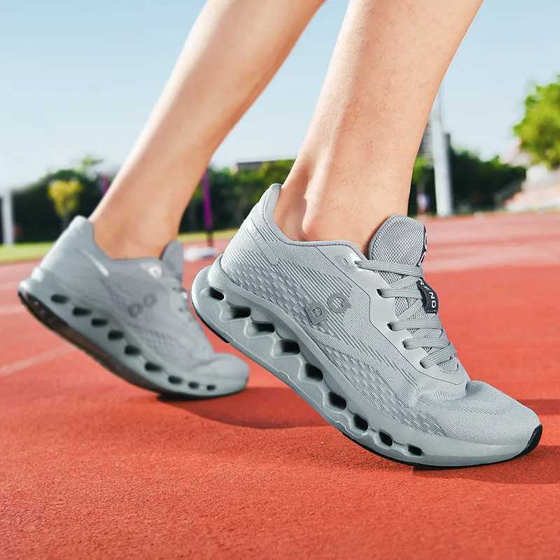 2025 Running Shoes Men Mesh Lightweight Flat Outdoor Gym Jogging Shoes Comfortable Original Tennis Shoes Cushioning SneakersC250410