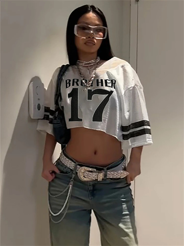 WLWXR Autumn Vintage Classic Number T-shirt Women Lace Patchwork V-Neck Sexy Crop Tops Fashion Streetwear Hip-Hop 250116
