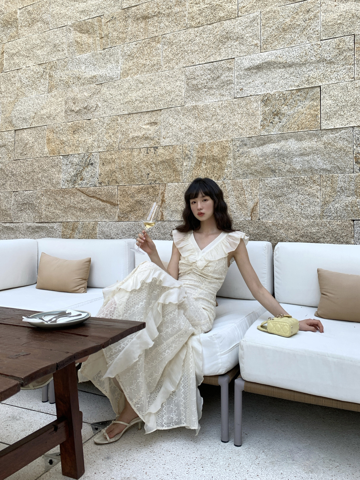 D2280 Interpretation of beauty 2024 summer French gentle fairy temperament v-neck lace dress female S0715