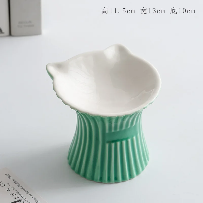 148770 The stainless steel cat bowl is durable not easy to break, and can be used for a long time