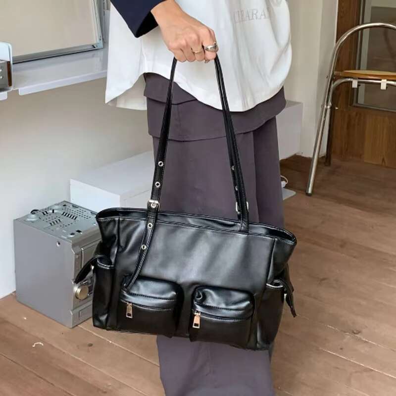 New Multi Pocket Motorcycle Fashion Women's Versatile Sier Crossbody Shoulder Bag
