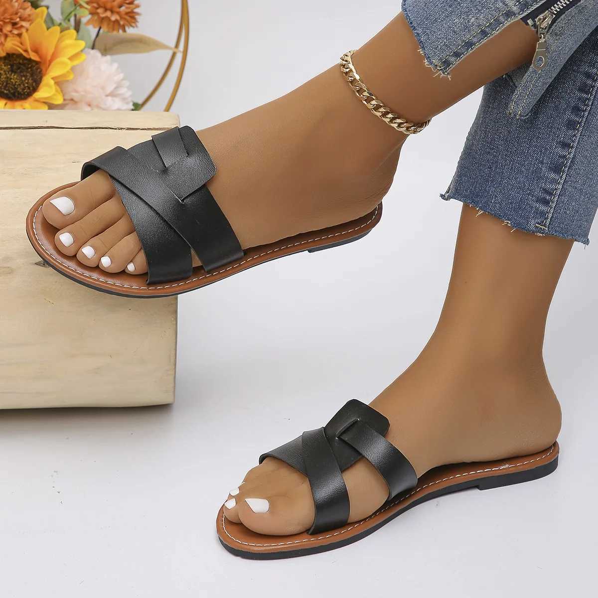 Flat Beac for Women 2024 Summer New Leather Outwear Casual Anti slip Fi SlippersXJ250207