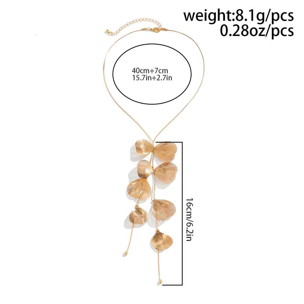 Long Tassels Chest with Leaves Pendants Necklace for Women Trendy Sweater Chain Accessories on Neck Fashion Jewelry Female