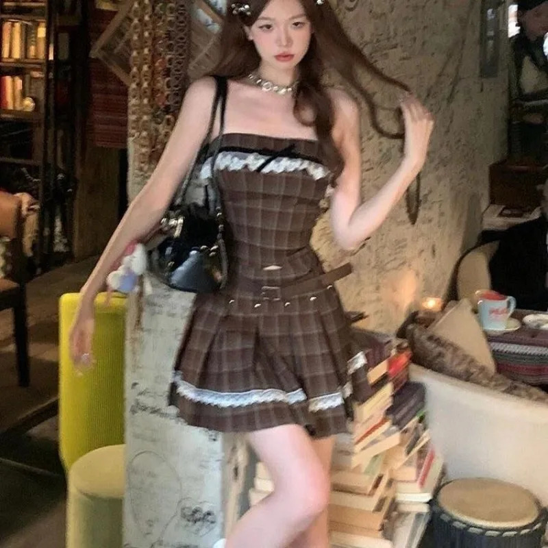 Mini Sexy Short Woman Outfit Mature Slim Fit Pleated Skirt 2 Pieces Sets for Women Night Club The Function of Matching Full 250206