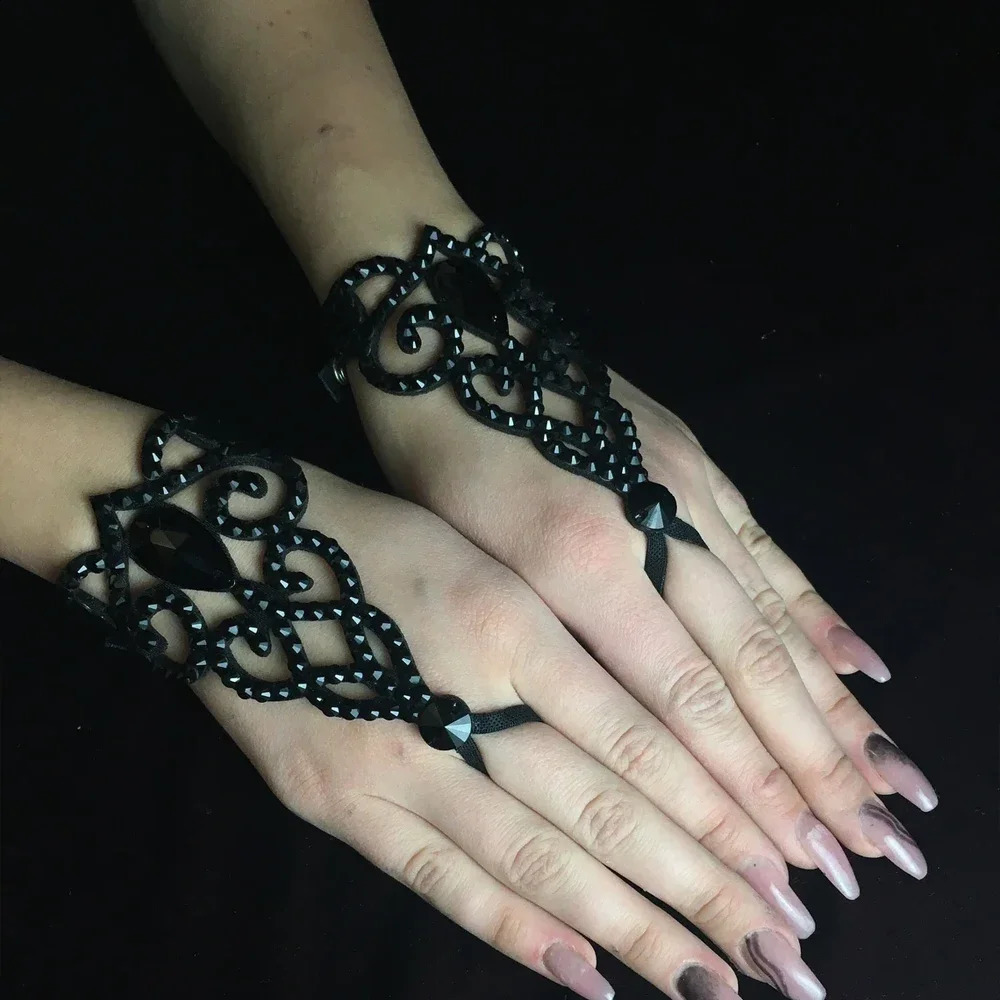 Black Crystal Bracelet Link Wrist Chain Finger for Women Adjustable Rhinestone Bracelet with Rings Hand Jewelry Wedding Dance 250206