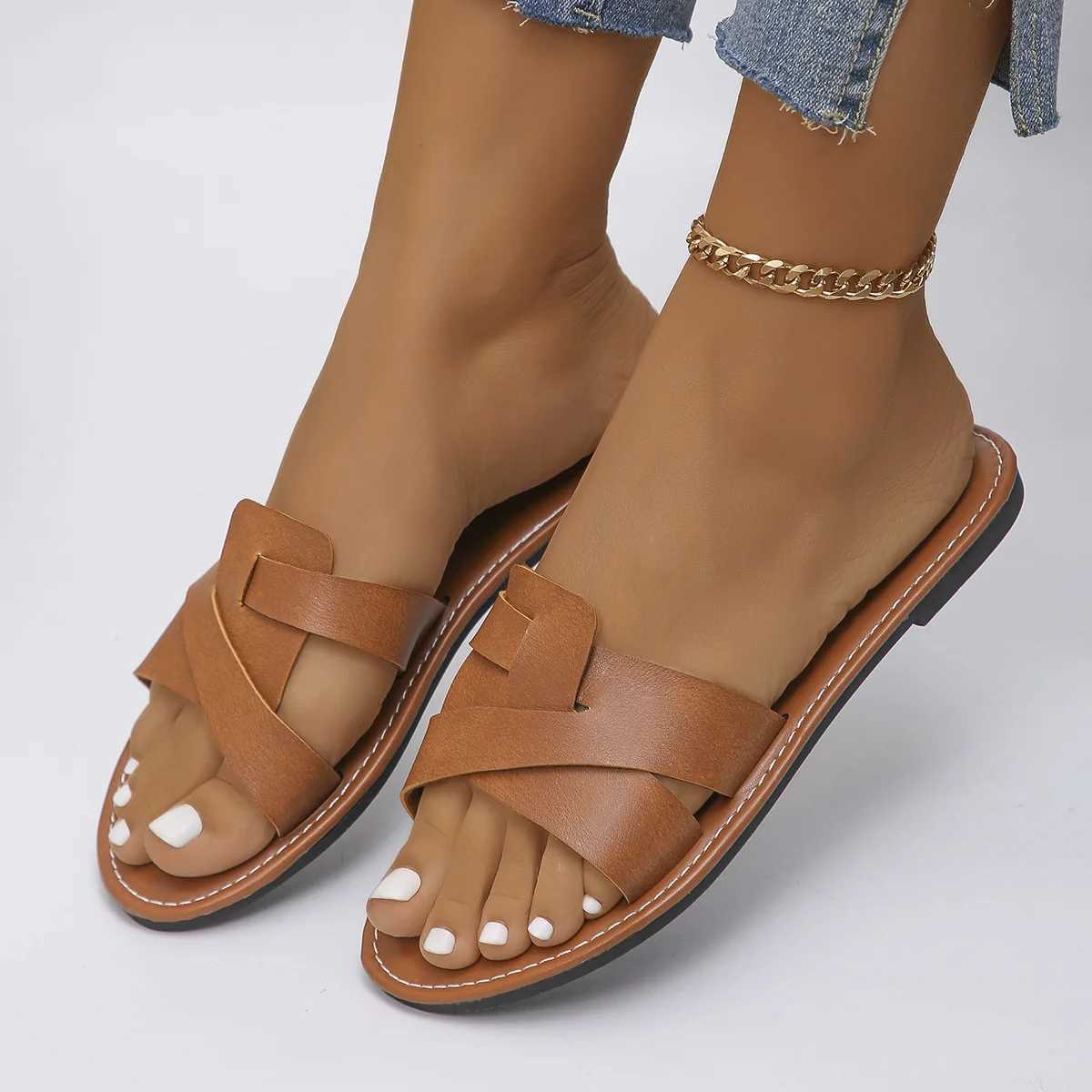 Flat Beac for Women 2024 Summer New Leather Outwear Casual Anti slip Fi SlippersXJ250207