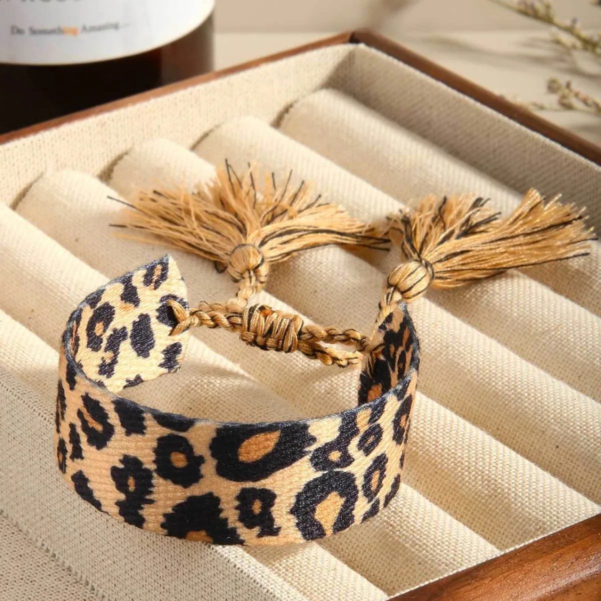 Bohemian Style Simple Leopard Print Wristband Hand-Knotted Fabric Rope Vintage Handmade Bracelet 250206