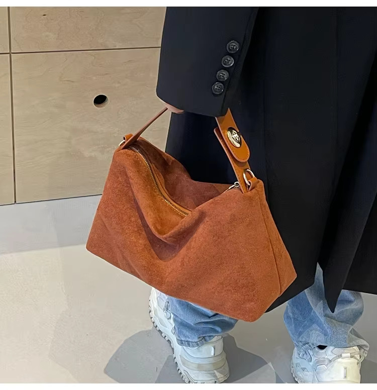 Advanced Retro For Women's New Textured Frosted Shoulder With Large Capacity Crossbody Commuting Tote Bag PU Cartoon