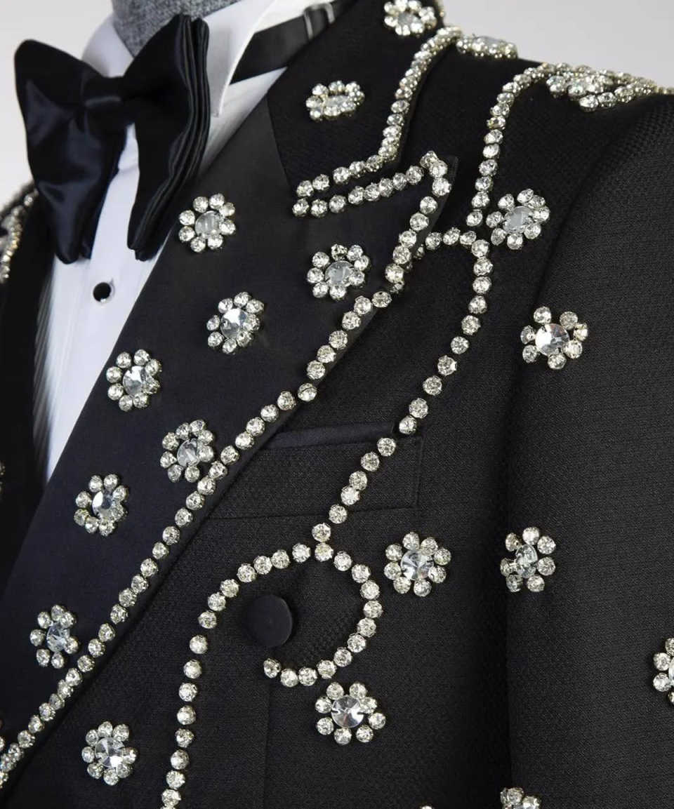 Luxury Wedding Tuxedos Beading Flowers Double Breasted Men Suit Peaked Lapel 1 Piece Set Jacket Groom Blazers Customized
