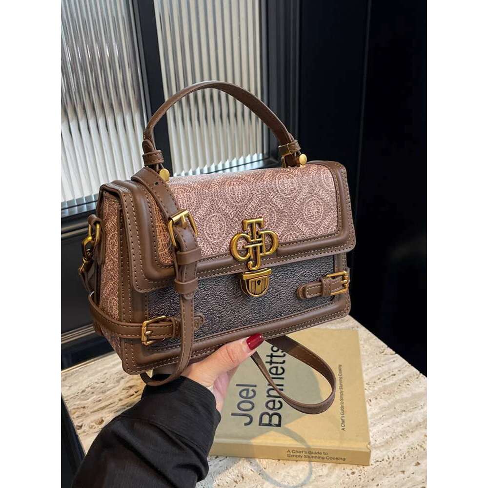 Women's Bags High end niche design for women new model, internet famous, super popular, fashionable crossbody bag, hand-held small square bag