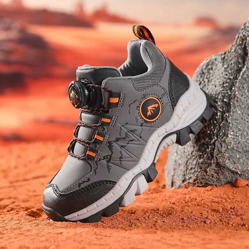 New Autumn Winter Hiking Shoes for Kids Non-Slip Outdoor Shoes Children Warm Mountaineering Trekking Climbing Sports Shoes Boys W250207