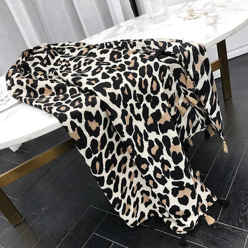 Fashion Sexy Leopard Dot Tassel Viscose Shawl Scarf High Quality Neckerchief Autumn Winter Foulards Muslim Hijab Sjaal 250207