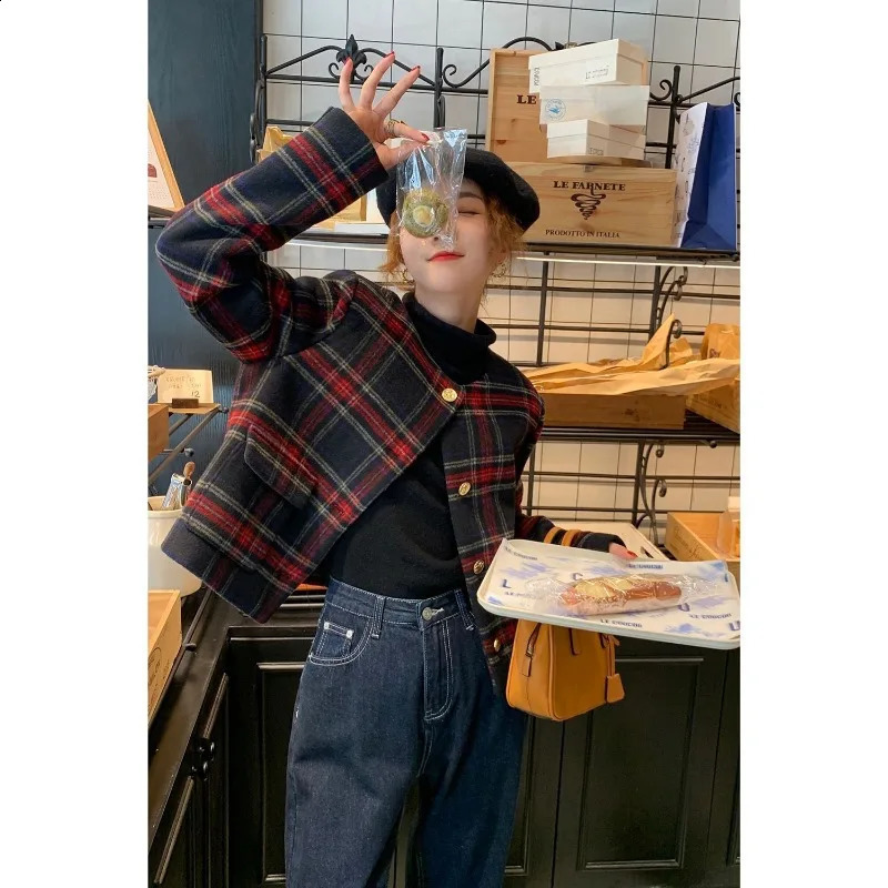 Velvet Padded Small Fragrant Plaid Woolen Coatshort 2024 Autumn Winter Vintage Tops French Retro O Neck Jacket Female 250113