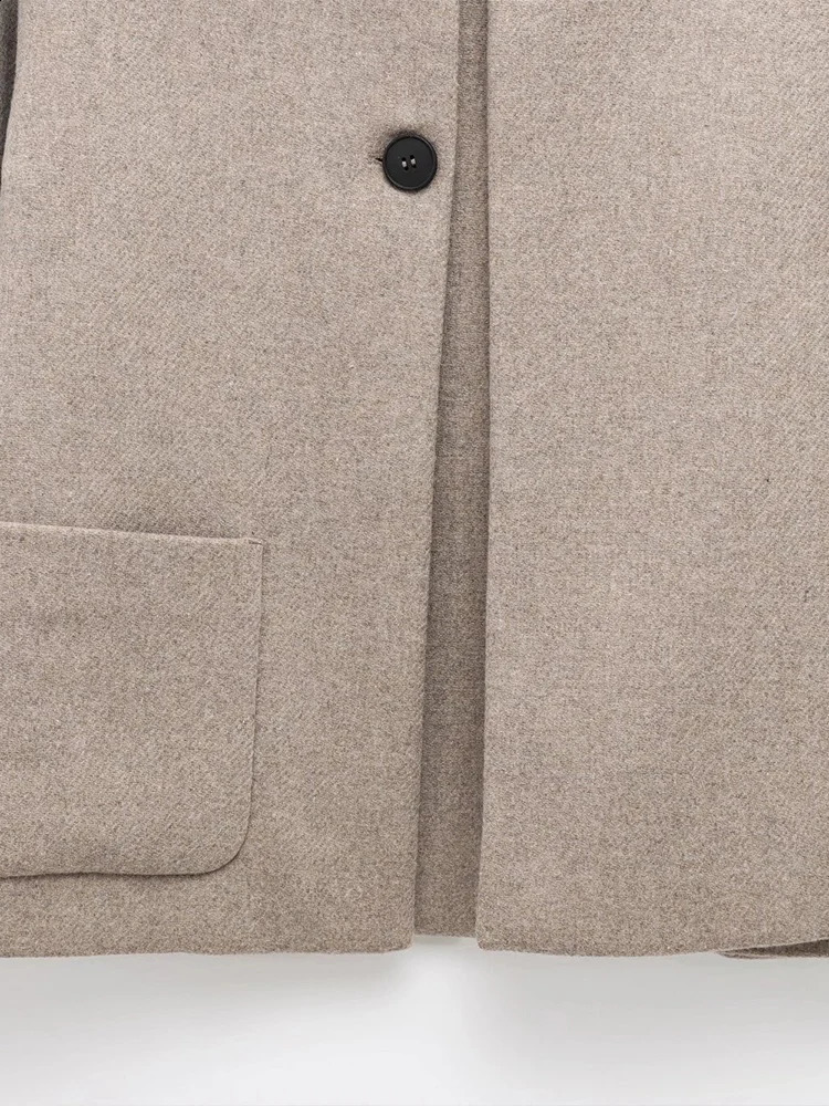 Womens Winter European and American Style Fashionable Allmatch Blended Scarf Round Neck Long Sleeve Coat Jacket 250109