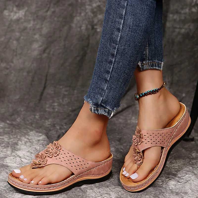 Summer flip flops floral spge cake bottom slippers oversized casual womens sandals flip flopsXJ250207