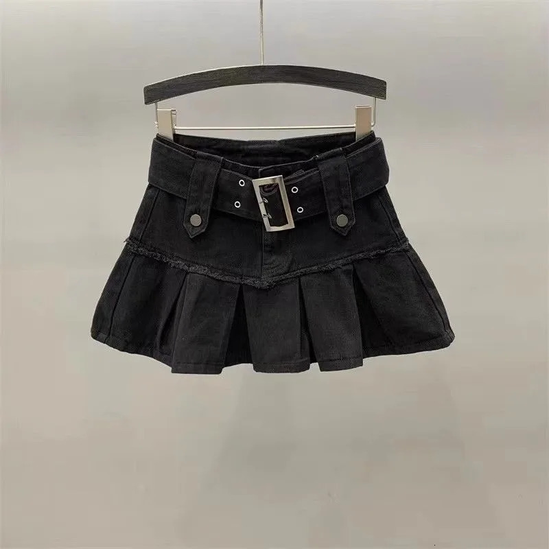 Harajuku Vintage Light Blue Sweet Pleated Denim Skirt Women Y2K Street Fashion Slim A-shaped Half-length Hip Skirt 250207