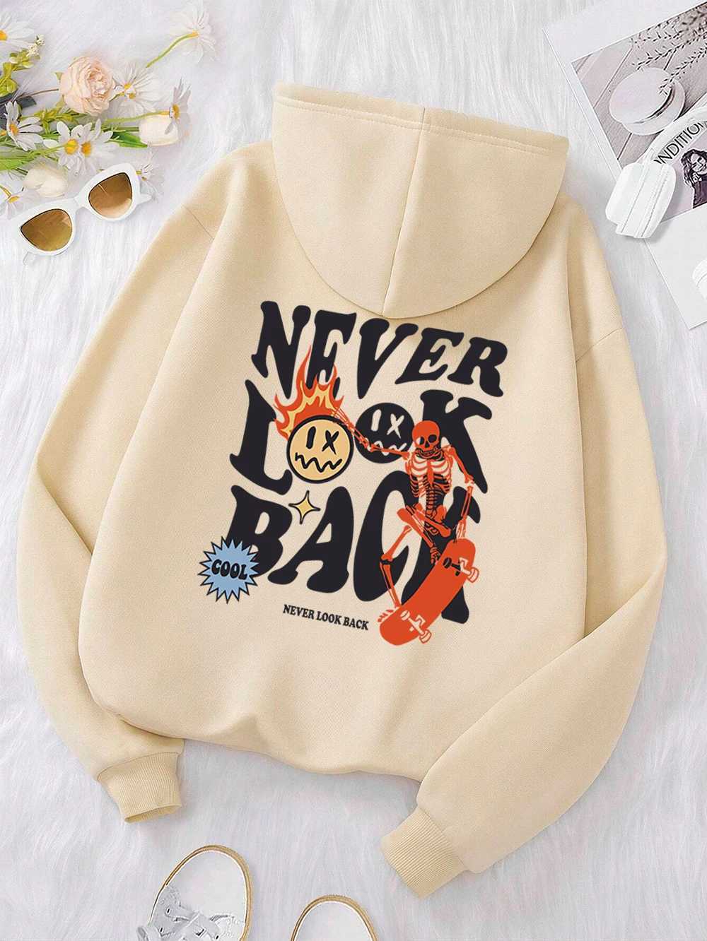 Never Look Back Creative Smile Skull Hoodies Men Women Warm Comfortable Sweatshirt Loose Hip Hop Street Clothes Loose Hoody W250207
