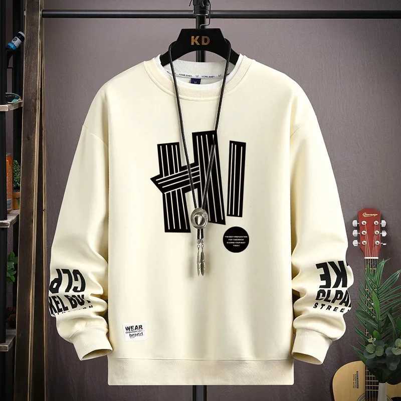 Spring and Autumn Mens Sportswear Japanese Cartoon Cat Sportswear Long Sleeve O-Neck T-shirt Harajuku Street Mens Wear 2024 W250207