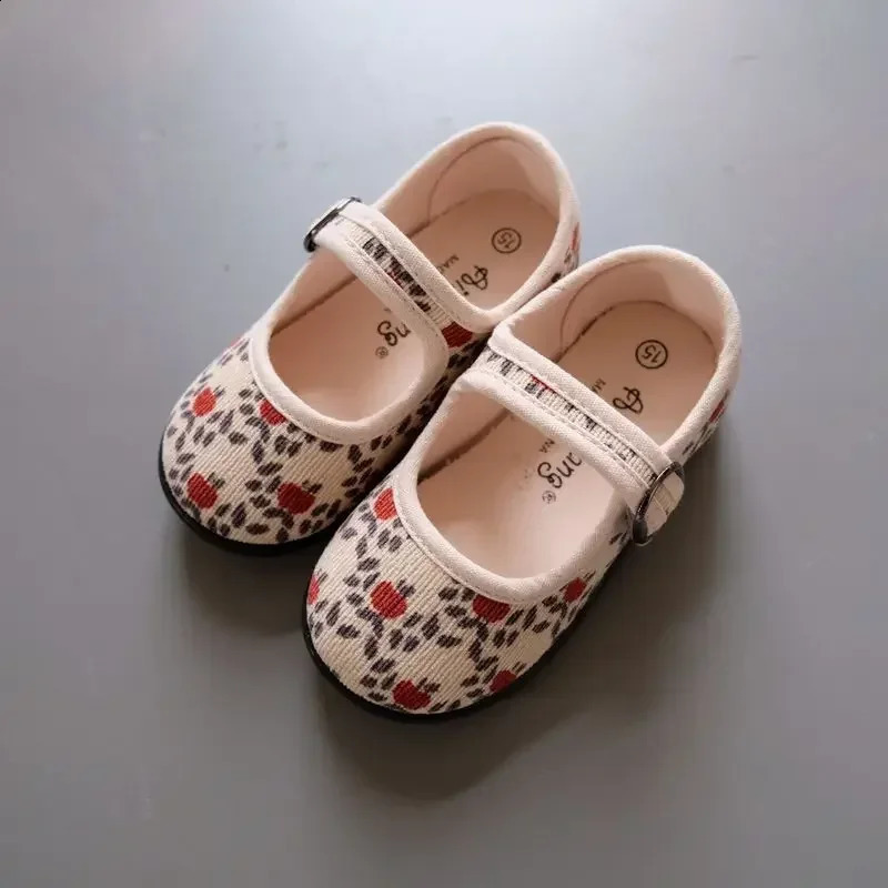 Korean Version Corduroy Floral Canvas Shoes Girls Square Mouth Indoor Shoes Soft Soled Non-slip Baby Casual Shoes Zapatillas 250206