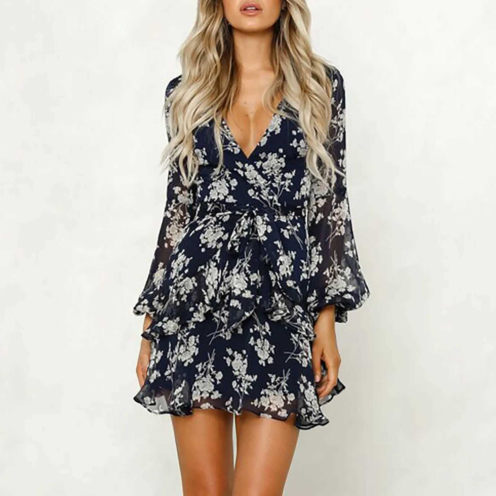 Low Cut V Neck Sexy Dress Flared Long Sve Lace Dress Bohemian Print Lace Up Summer Dresses Qutfits Ultra-Thin DressesXJ2500207