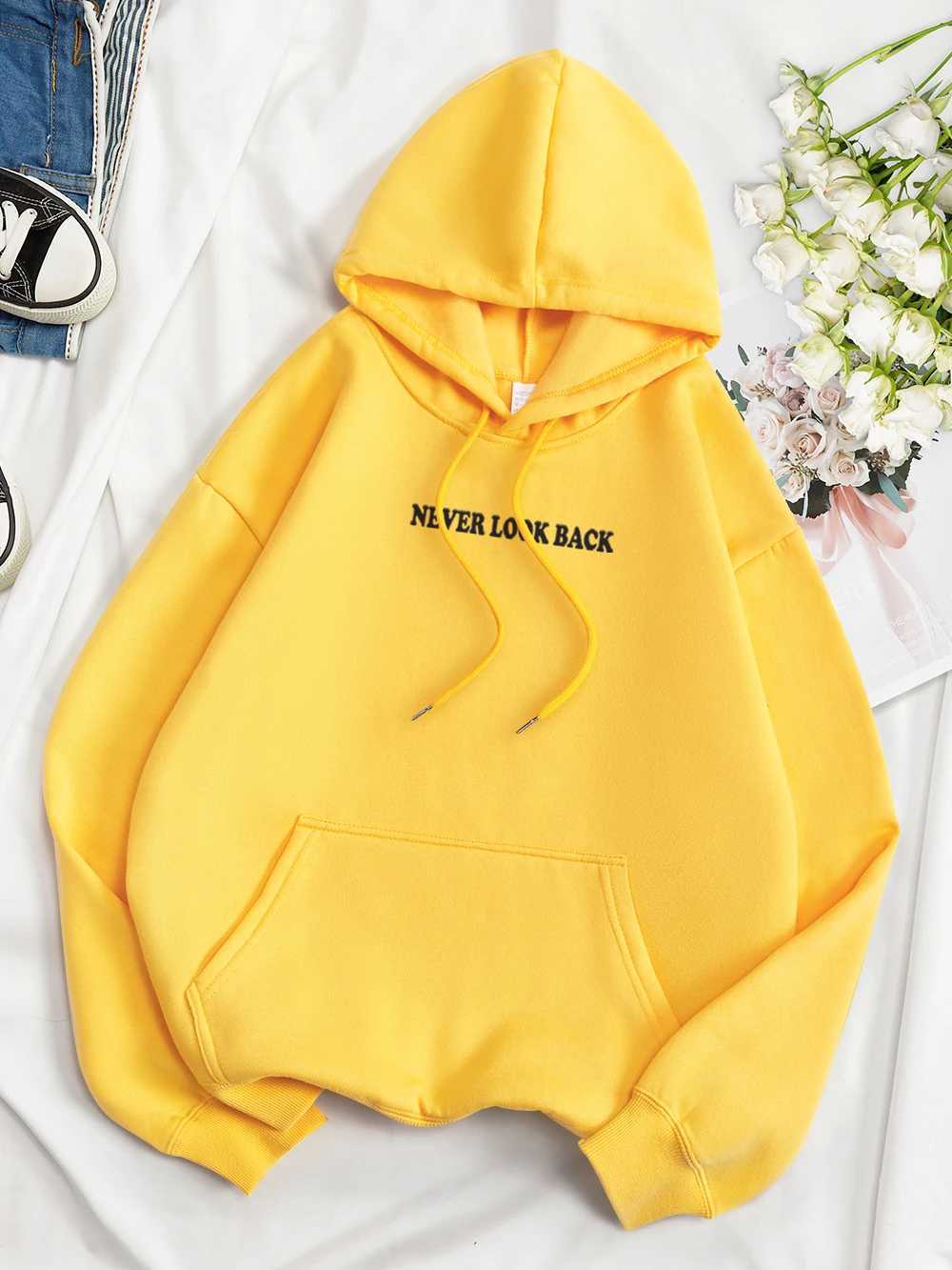 Never Look Back Creative Smile Skull Hoodies Men Women Warm Comfortable Sweatshirt Loose Hip Hop Street Clothes Loose Hoody W250207