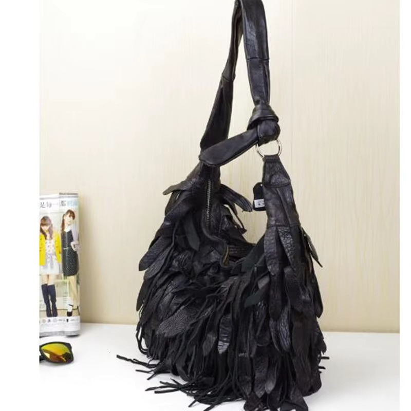 Black Genuine Leather Tassel Single Shoulder Messenger Large Capacity Beach Ladies Wholesale Female Bag Genuine Leather Cartoon