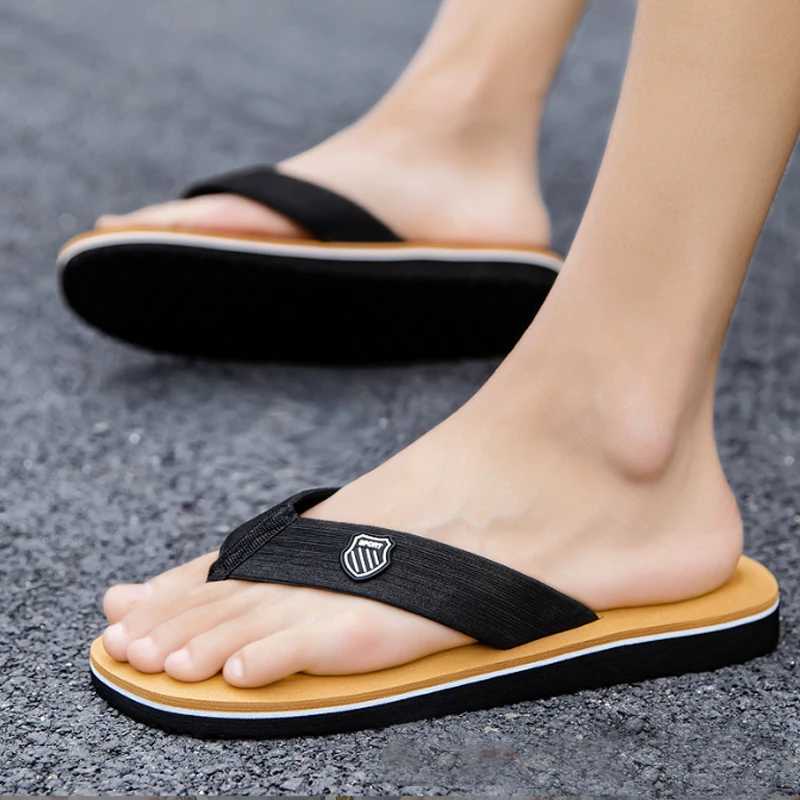 Casual Slippers For Men Flip Flops Beach Sandals Summer N-Slip Flat Slides Men Slippers Indoor House Shoes Male Slipper ManXJ250207