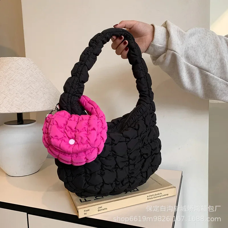 Mini Puffer Tote Bag for Women Quilted Wrist Handbag Nylon Padded Phone Purse Clutch Small Coin Bags For Travel Shopping 250206
