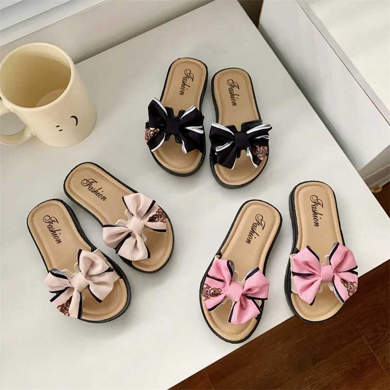 Summer Bear Bow Girls Slippers Indoor Outdoor Home Childrens Slippers Soft Bottom Comfortable Cute Kids Flip-flops Beach ShoesXJ250207